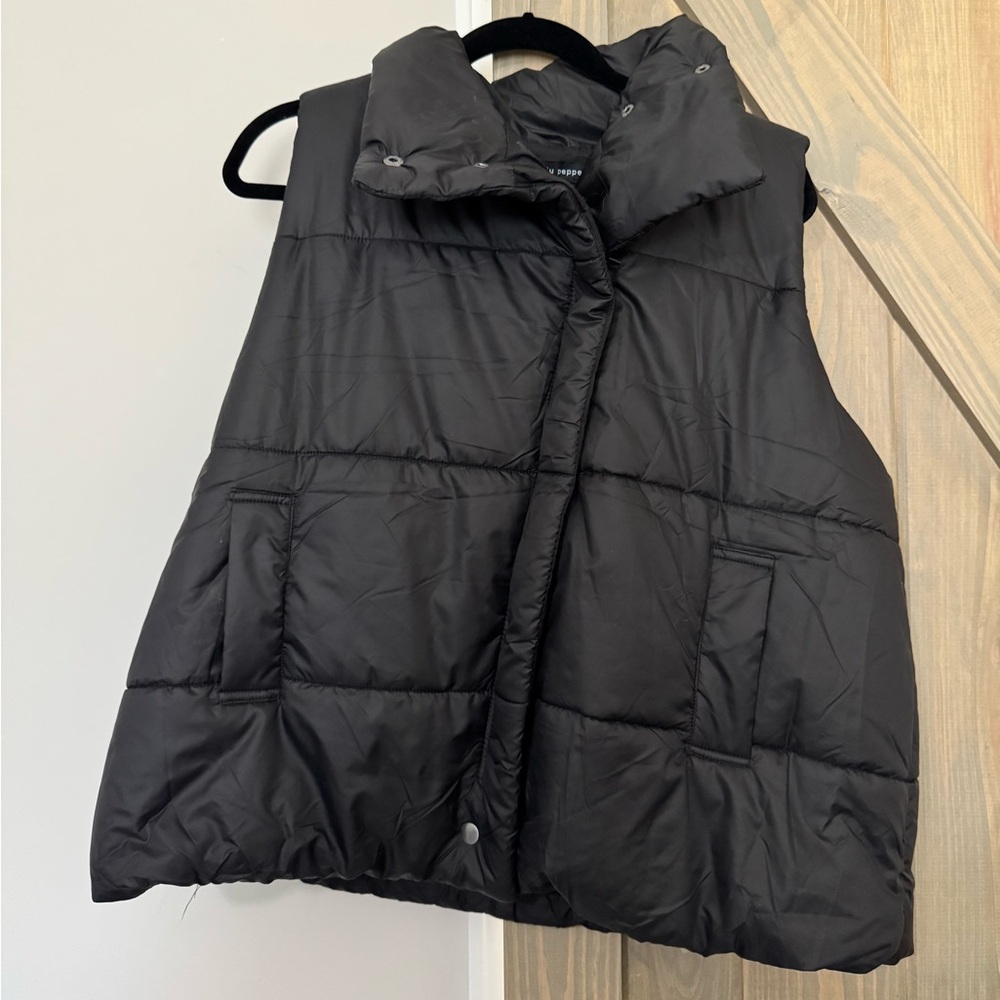 Blu Pepper Black Quilted Vest Size L